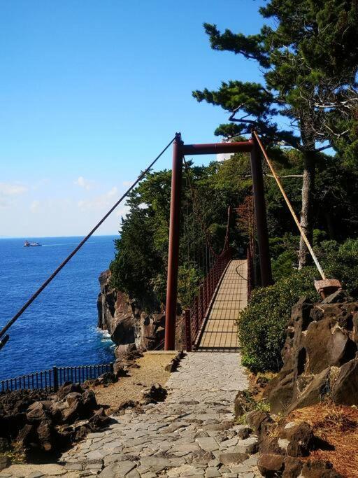 2Sldk駐車場、芝生東屋付き、Bbq、大室山と海遠望伊豆高原5分 Villa Ito  Dış mekan fotoğraf